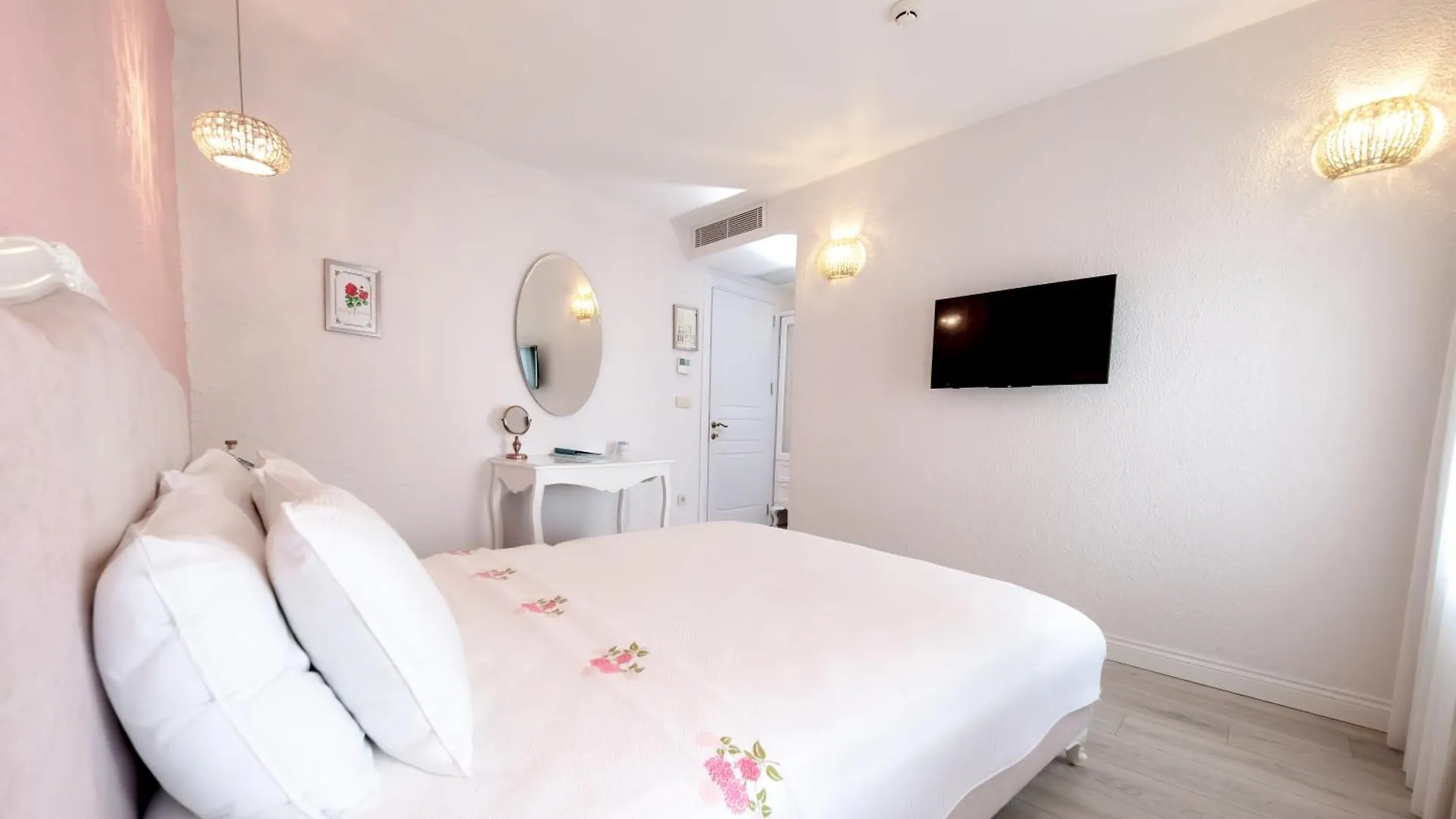 Sigacik Gardenya Buti̇k Otel