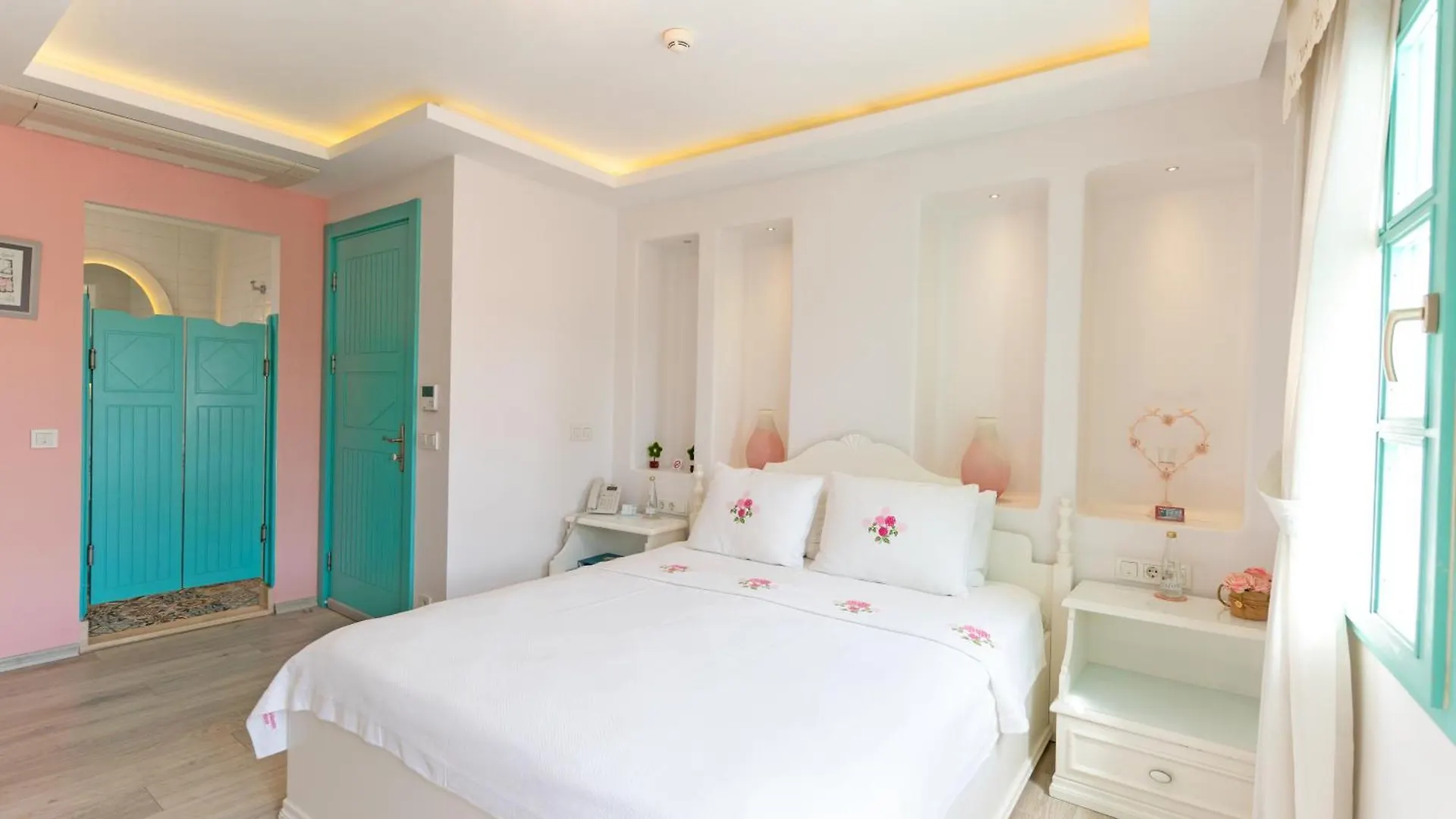 Sigacik Gardenya Buti̇k Otel