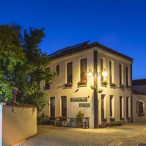 Oda ve Kahvaltı Mandalin